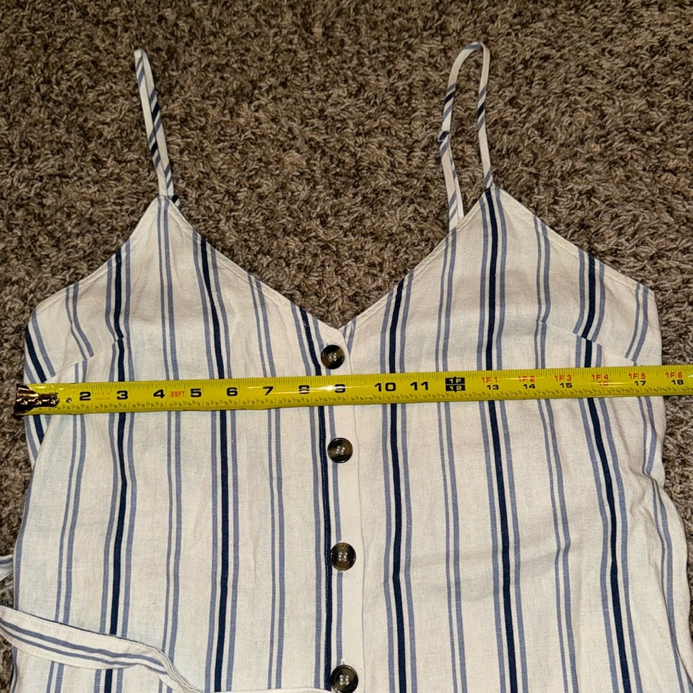 Linen button down dress - adjustable spaghetti straps - pockets! PERF condition - Picture 16 of 16